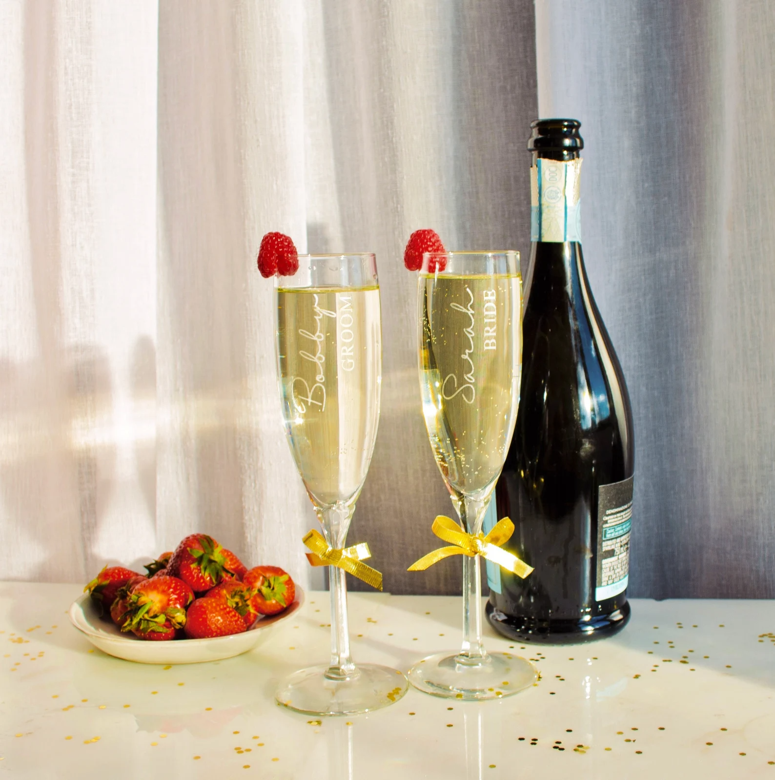 Wedding Party Gifts: Thoughtful, Stylish, and Personalized Keepsakes