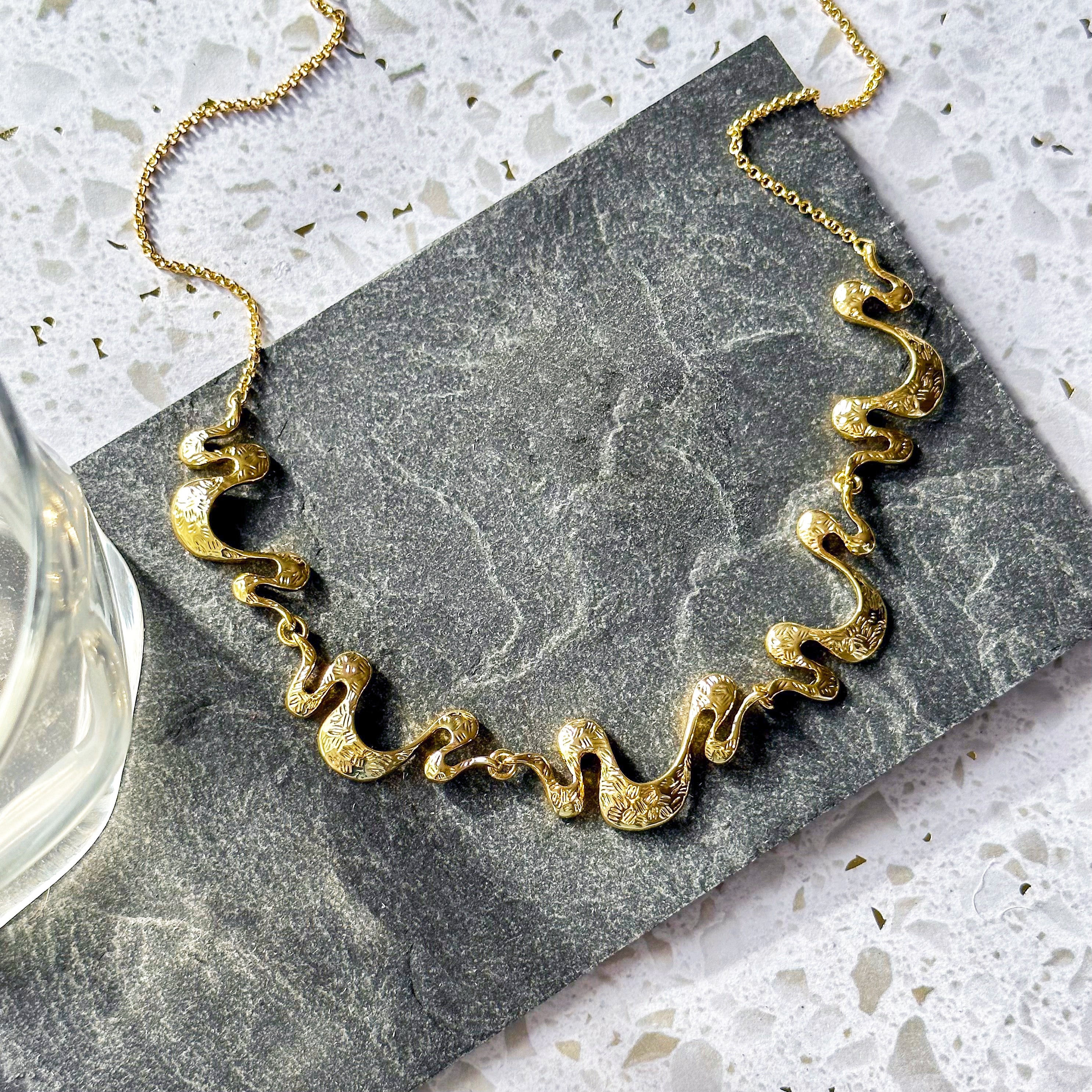 Boho Shifting Waves Necklace, Minimalist Moving Parts Wave Necklace, Unique Statement Jewelry Gift for Women, Available in Gold, Silver or Rose Gold