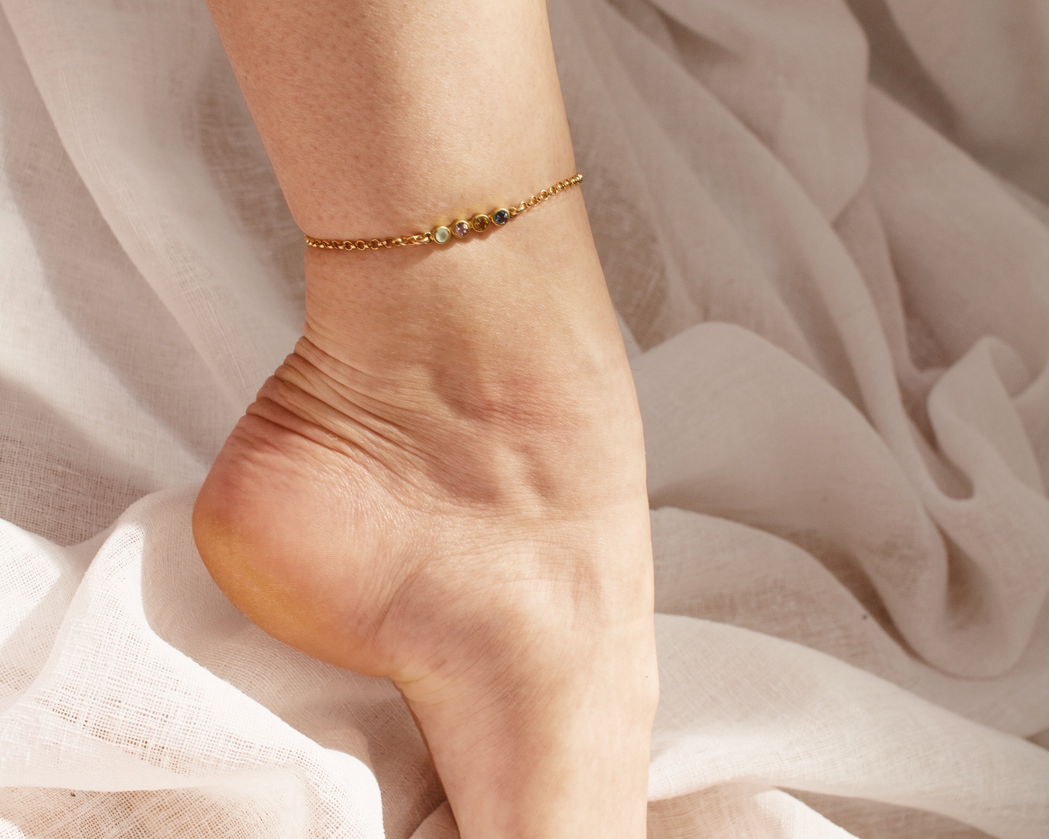 How to Measure Anklet Length: A Guide To The Perfect Fit