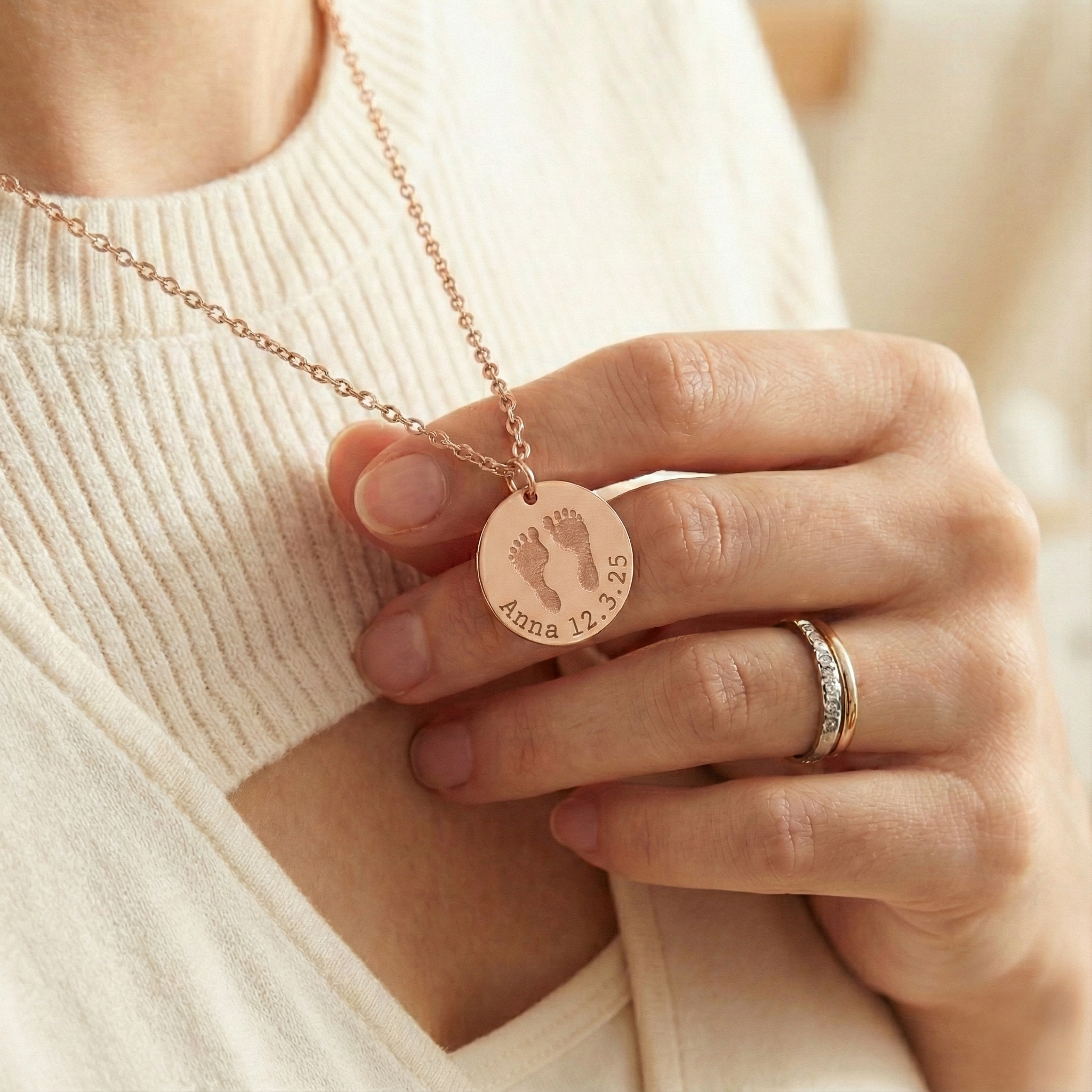 19mm-rose-gold-disc-necklace-mom-baby-footprint-necklace.png