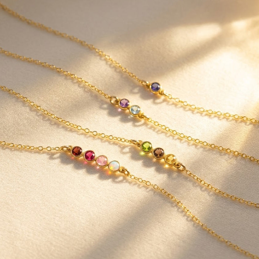 Minimalist bar mom necklace with faceted birthstones in gold, featuring a dainty horizontal gemstone bar representing children or family members, perfect personalized jewelry for Mother’s Day or everyday layering