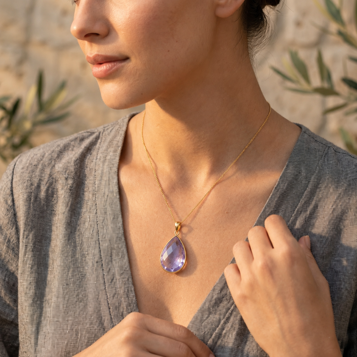alexandrite-necklace-large-teardrop.png