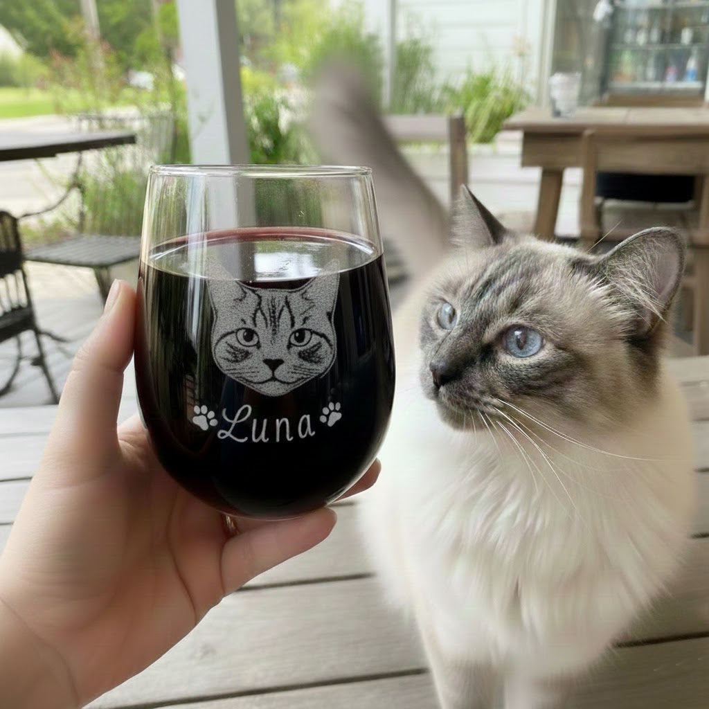 cat-engraved-wine-glass.jpg