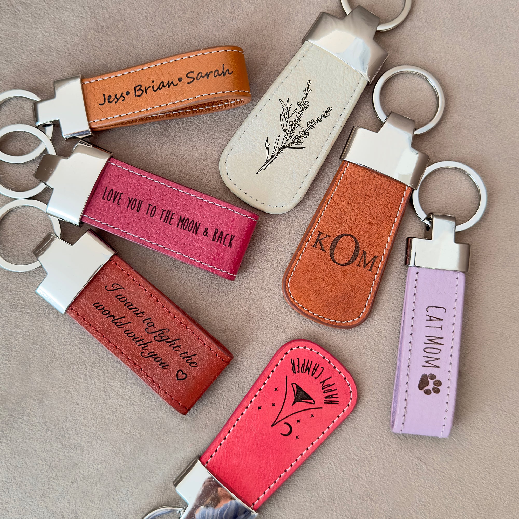 keychain-leather_dadba8c3-2cc3-4094-8527-210860e2727e.jpg