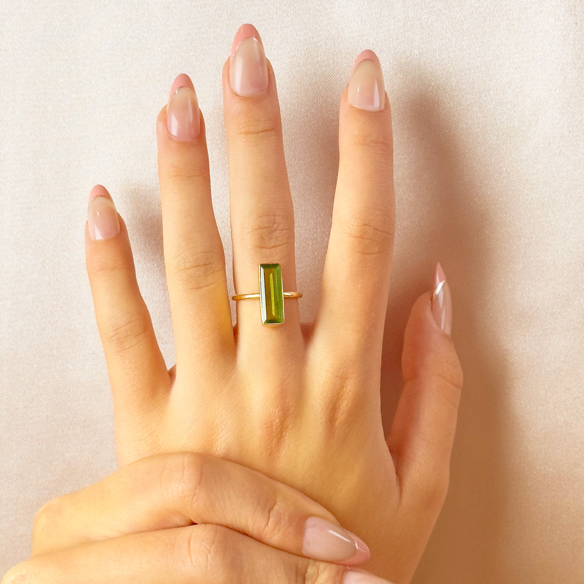 Peridot Bar Ring : August Birthstone