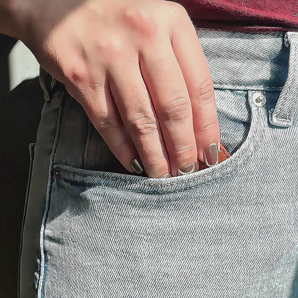 Video showcasing a personalized genuine leather wallet engraved with initials and message. Handcrafted from natural full-grain leather, this custom wallet makes a perfect gift for husband, dad, or boyfriend for Christmas, anniversary, or Father’s Day.