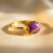 Oval purple Mohave turquoise ring in 24K yellow gold vermeil, bezel set cabochon gemstone ring, natural copper turquoise statement ring for women