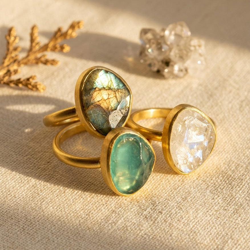 Unique moonstone ring gold with irregular raw gemstone shape