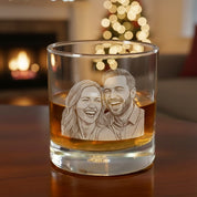 Custom portrait engraved whiskey glass with detailed couple illustration, personalized etched rocks glass gift for anniversary, wedding, or Valentine’s Day, premium whiskey gift for him.