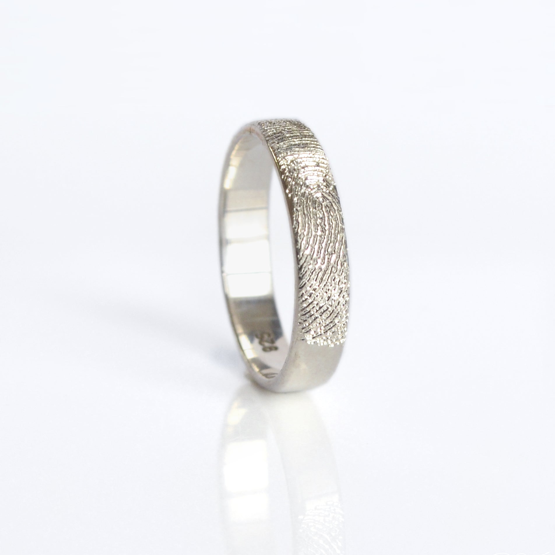 4mm 925 Sterling Silver Ring Band Custom Engraved with a Fingerprint. Memorial Jewelry for Loved One Fingerprint Ring. Engraved Fingerprint Ring for Couples, Gift for her, gift for him, memorial gift, commemorative gift, gift for fiance, gift for husband, gift for wife, gift for girlfriend, gift for boyfriend, silver anniversary gift, wedding gift, graduation gift, gift giving ready, christmas gift, valentine's day gift, birthday gift, family reunion gift, funeral gift, gift for those who lost loved ones