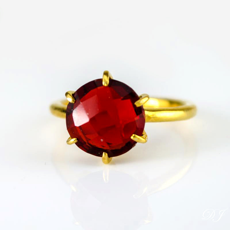Gold-Garnet-Round.jpg