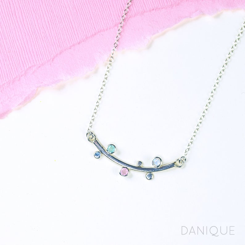 Curved Bar Necklace with Birthstones Sterling Silver, Rose Gold, Gold, Family Tree Christmas Gift for Grandmother, Stocking Stuffer Necklace for Mom