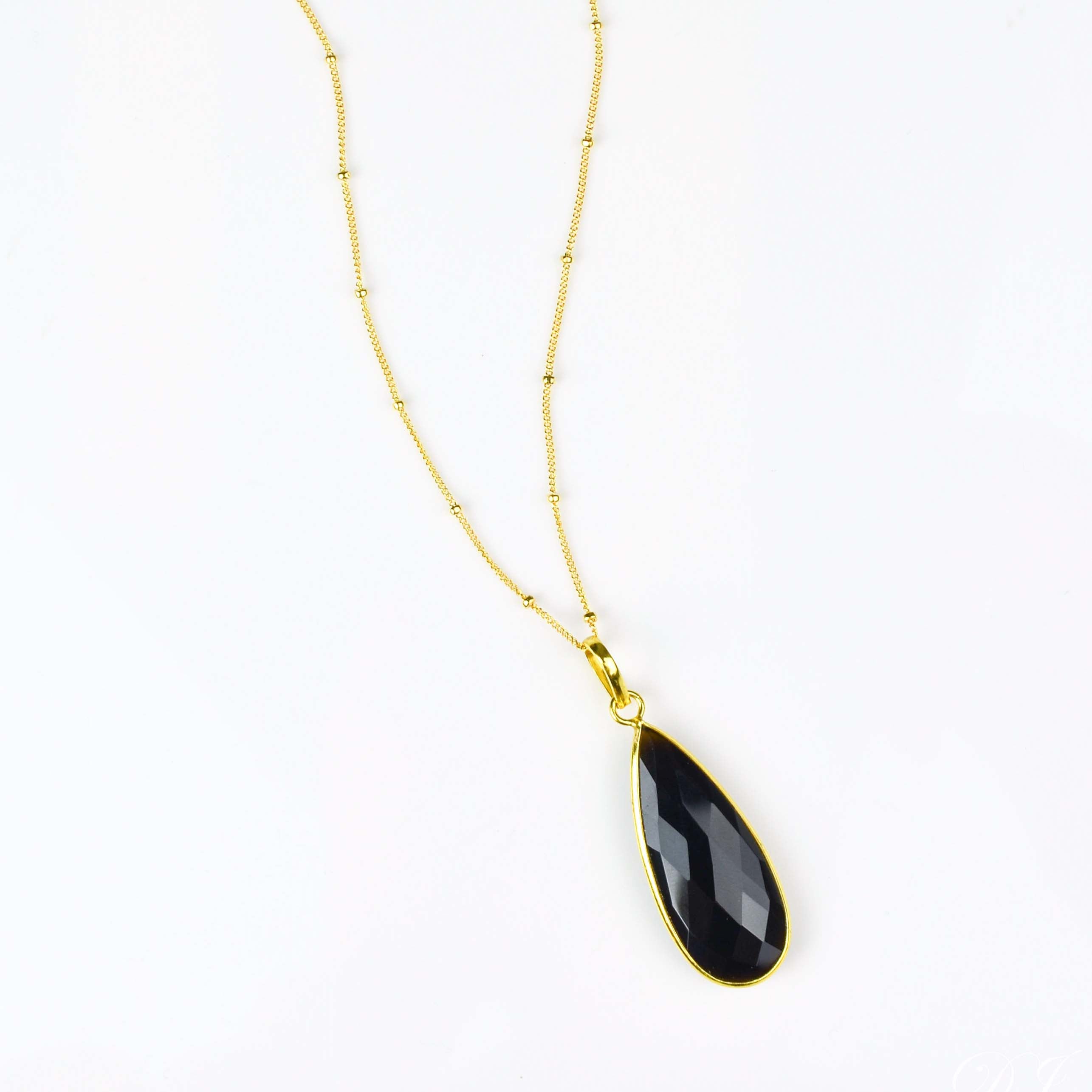 black_onyx_elongated.jpg