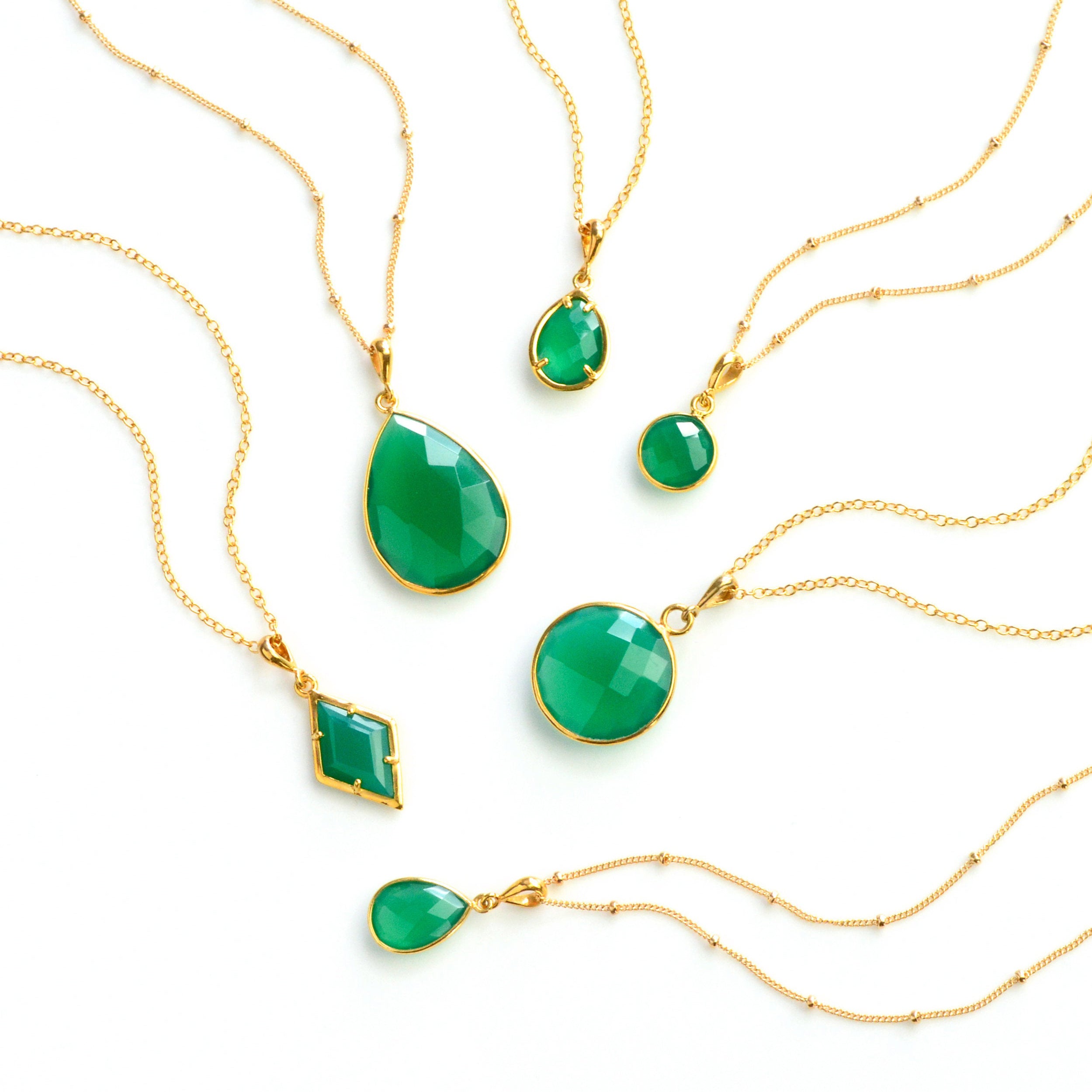 emerald_gold_necklace.jpg