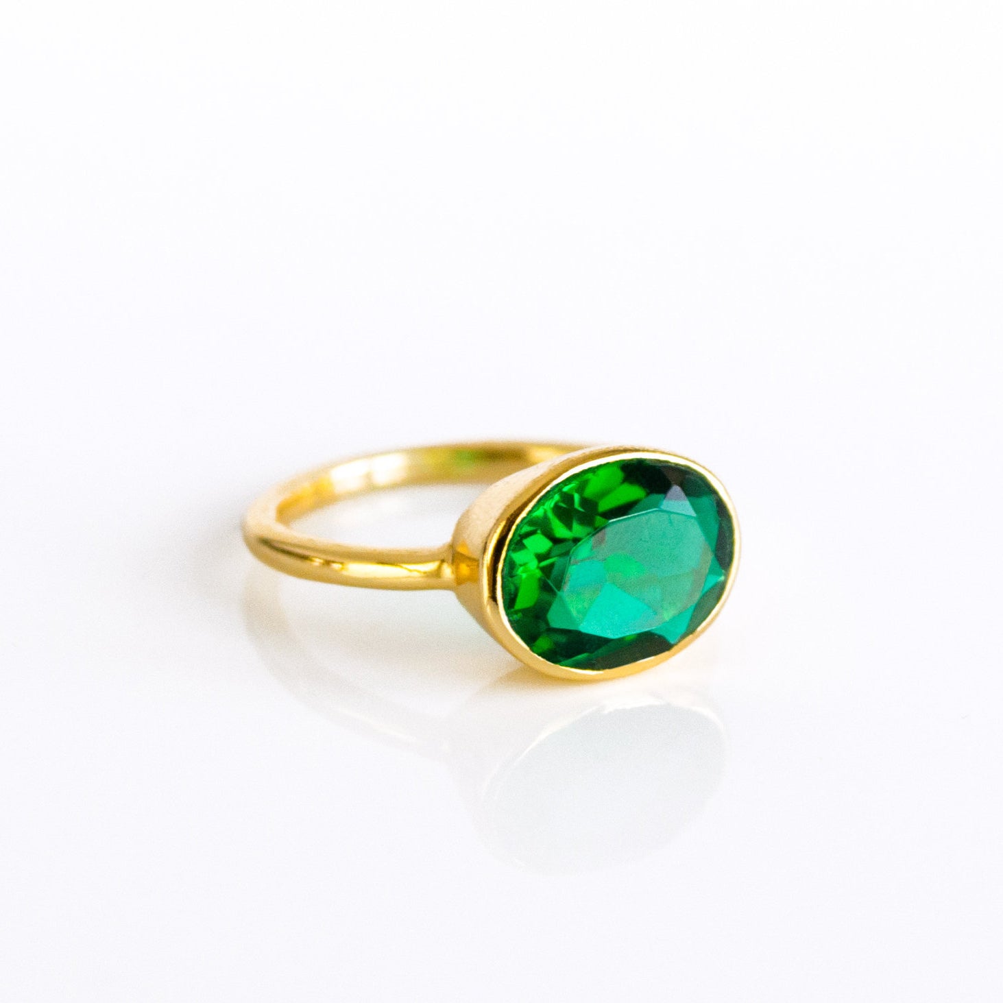 emerald quartz ring, may birthstone jewelry, green gemstone ring, emerald green ring, vermeil gold ring, sterling silver emerald ring, stacking gemstone ring, bezel set ring, flawless emerald ring, emerald jade ring, green quartz jewelry gift for her