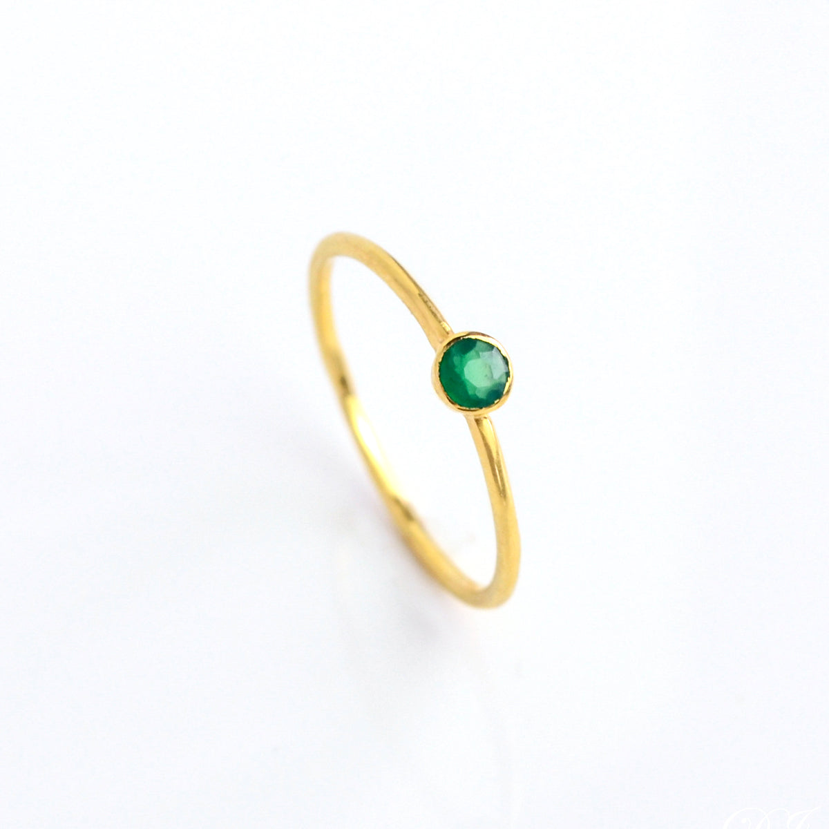 Green Onyx Dainty Birthstone Ring Tiny Round Gemstone Ring May Birthstone Stacking Ring
