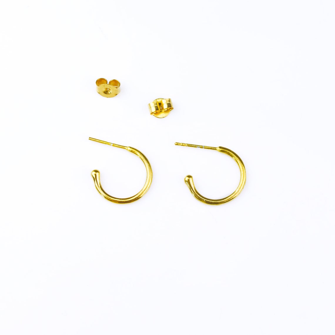 Dainty Gold Hoop Earring, Huggie Hoop, Gold Chunky Hoop, Minimalist Stacking Hoop Earring