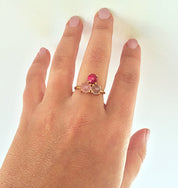 Personalized Mother's Ring with Three Birthstones : Pyramid Design