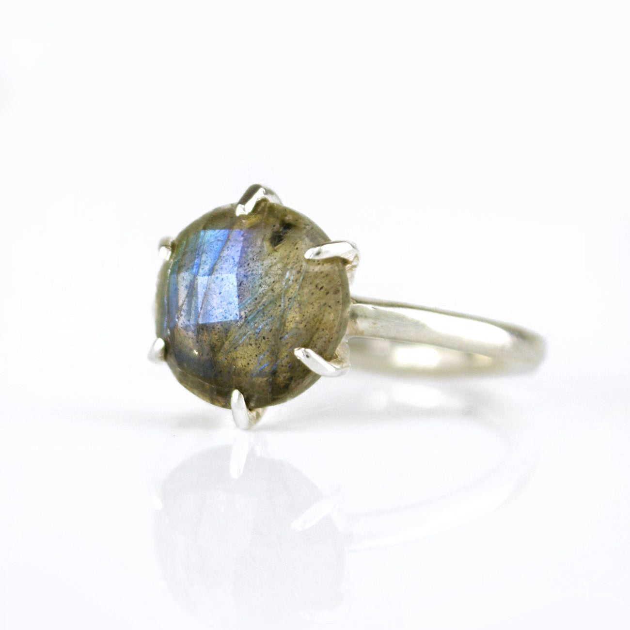 labradorite_round_prong_silver_ring.jpg