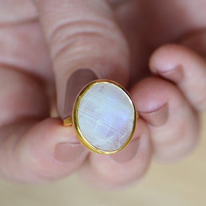 moonstone_ring_large_bezel_b2a481a1-b44b-4bd8-bb4b-c7bf48be5a82.jpg