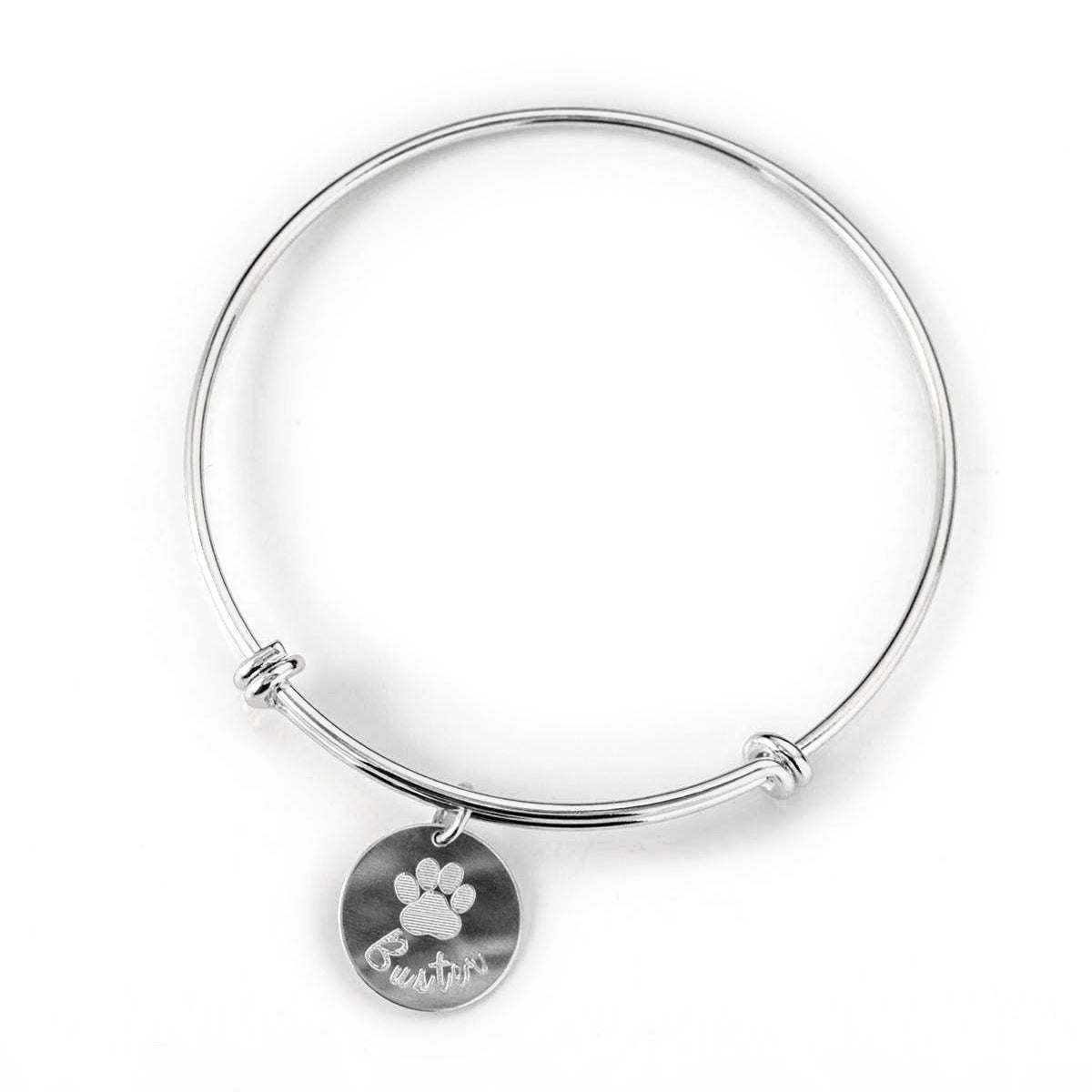 Single silver paw print engraved name disc dangle bracelet