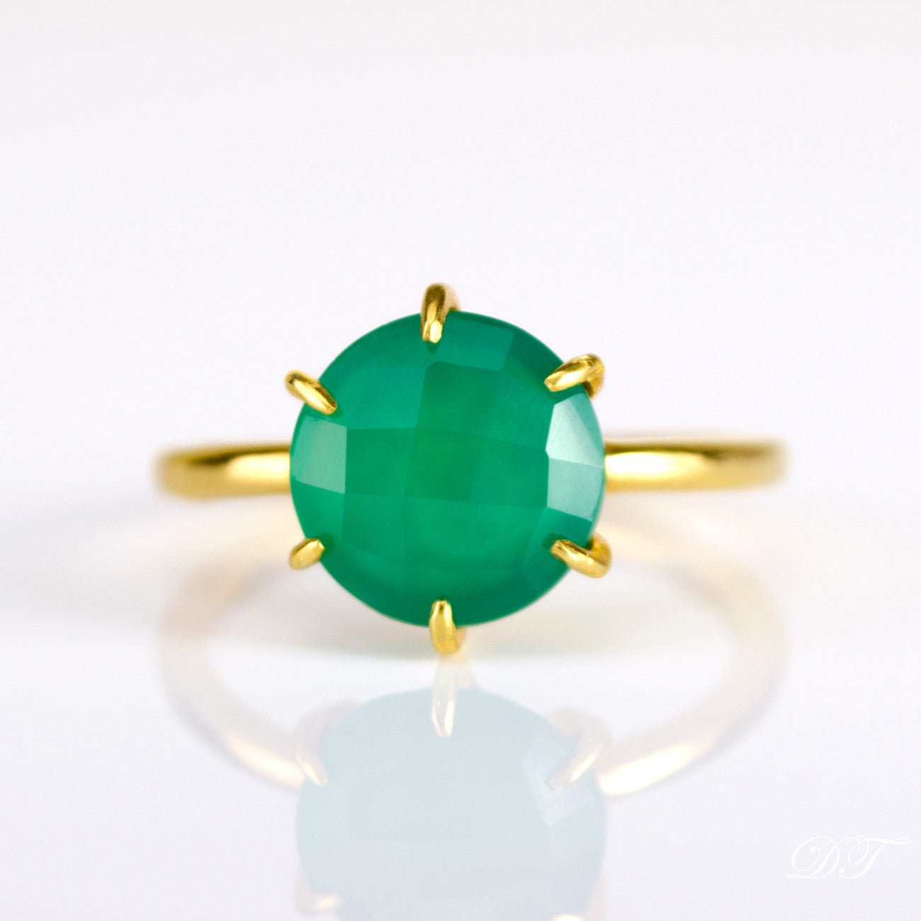 Green Onyx Round Prong Set Ring : May Birthstone